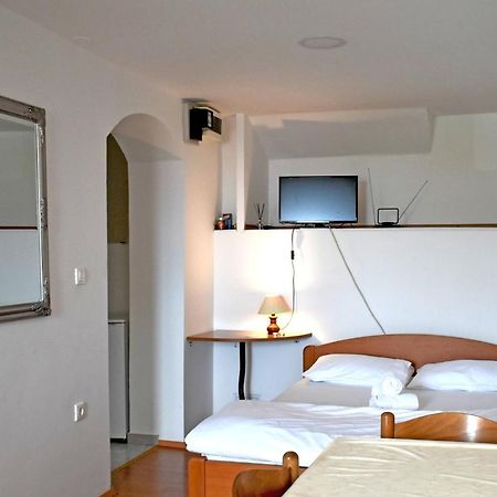 Studio Apartment Tonka 시베니크 외부 사진